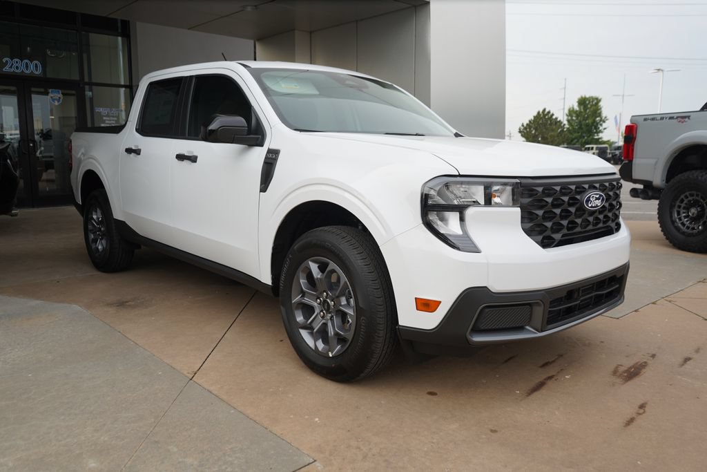 New 2026 Ford Maverick XLT w/ XLT Luxury Package AWD/4WD image 3