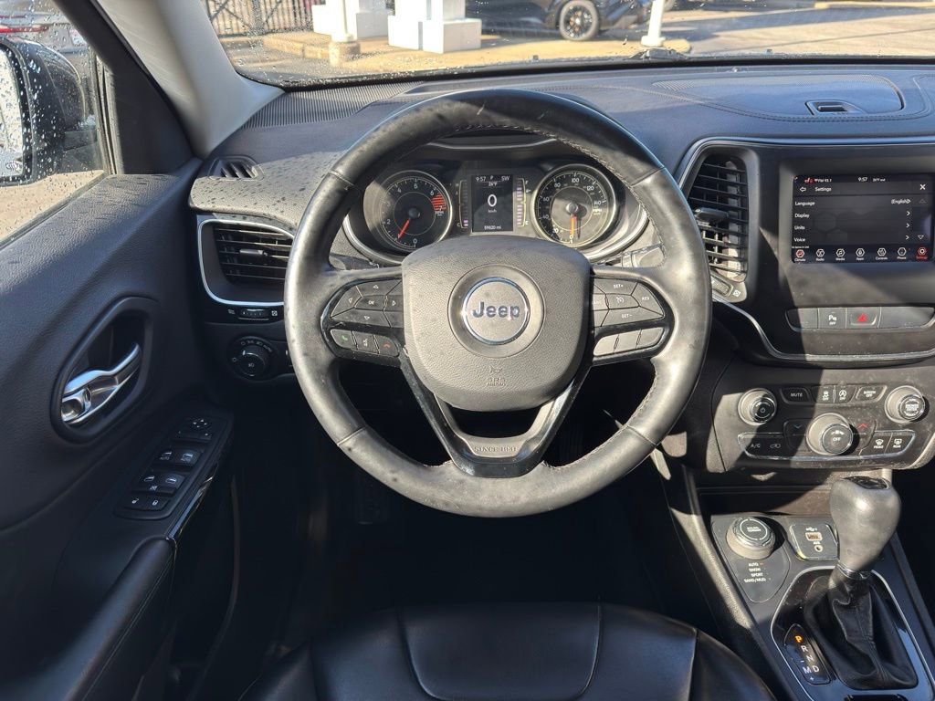 Used 2019 Jeep Cherokee Latitude Plus image 40