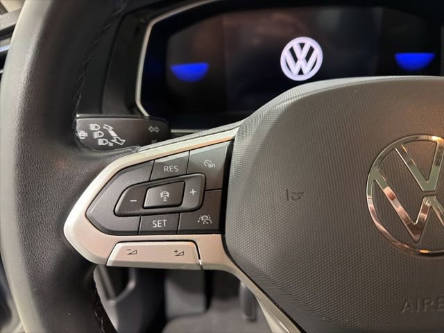 Used 2023 Volkswagen Jetta SE w/ Panoramic Sunroof Package image 16