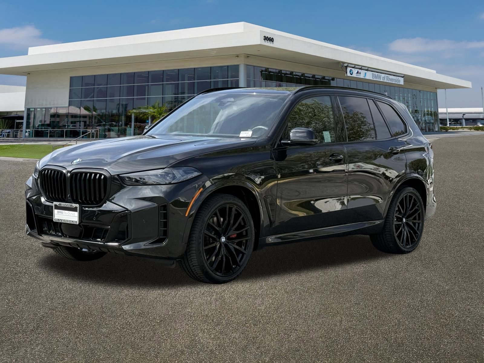 Certified 2024 BMW X5 xDrive40i w/ Executive Package AWD/4WD image 4