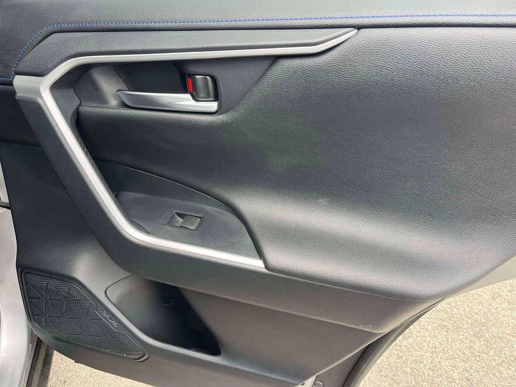 Used 2020 Toyota RAV4 XSE w/ XSE Grade Weather Package image 8