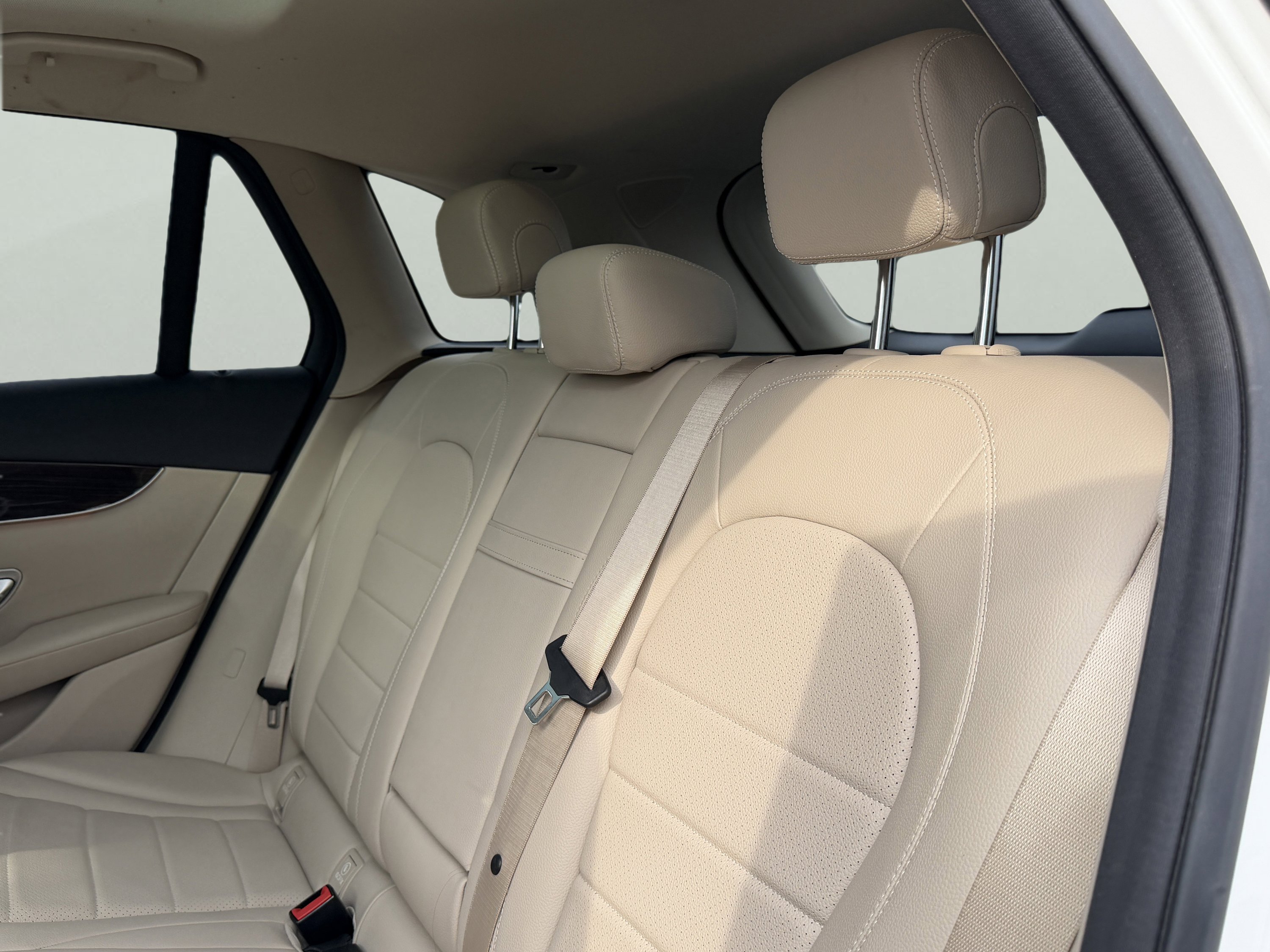 Used 2019 Mercedes-Benz GLC 300 4MATIC w/ Multimedia Package image 36