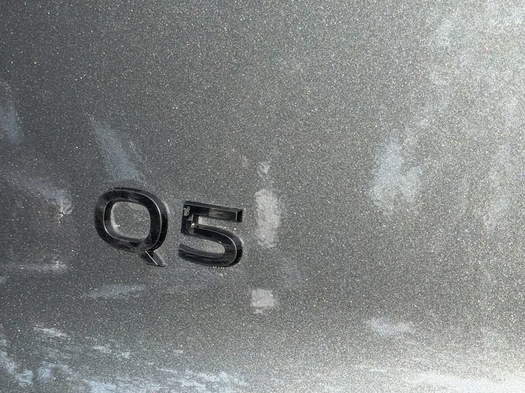 Used 2025 Audi Q5 Premium w/ Convenience Package AWD/4WD image 28