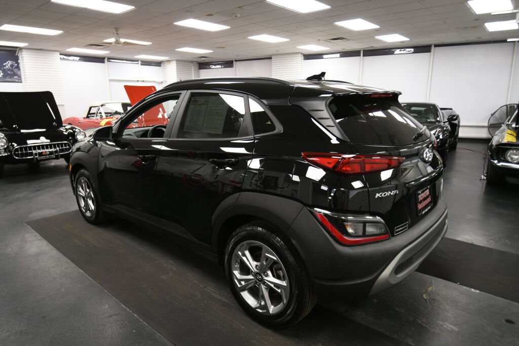 Used 2023 Hyundai Kona SEL w/ Cargo Package image 6