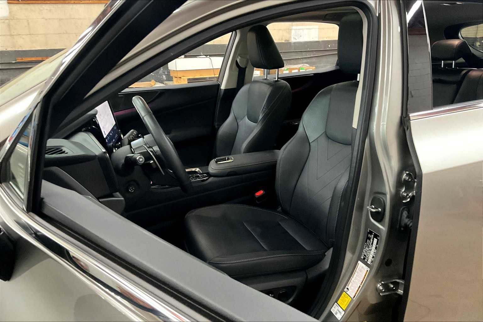 Used 2025 Lexus NX 350 AWD w/ Luxury Package image 28