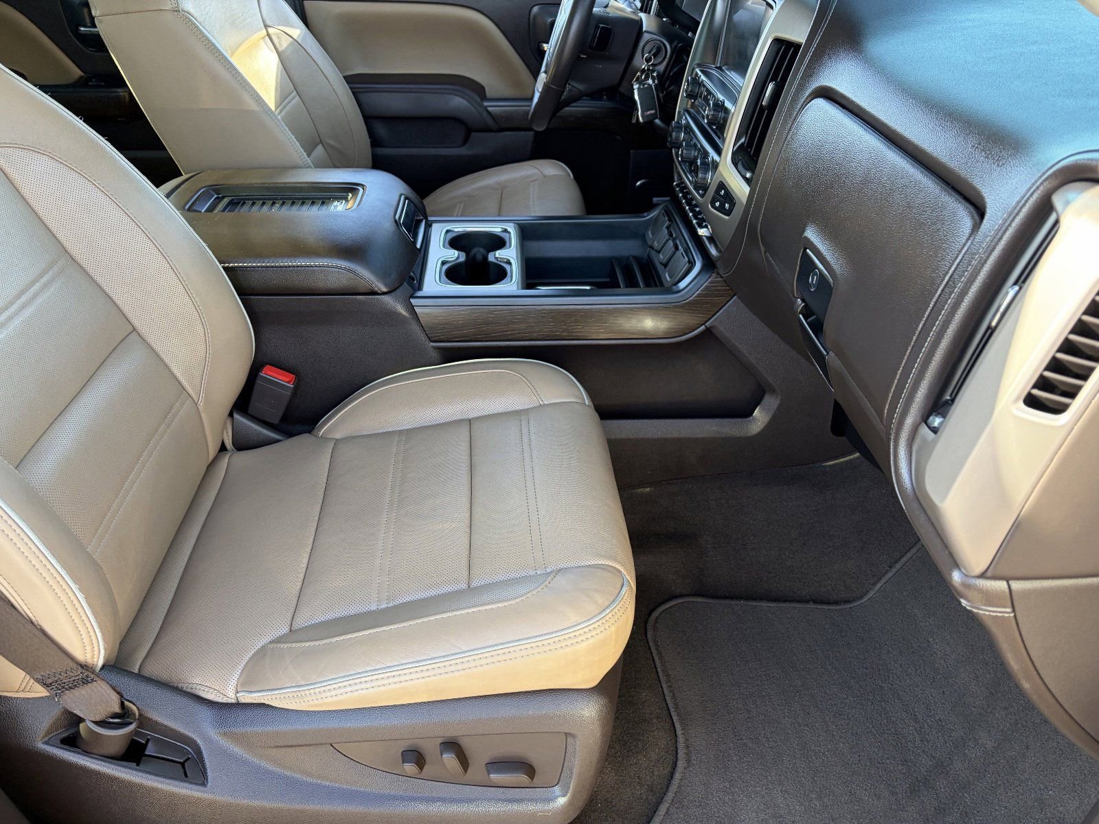 Used 2017 GMC Sierra 1500 Denali w/ Denali Ultimate Package image 12