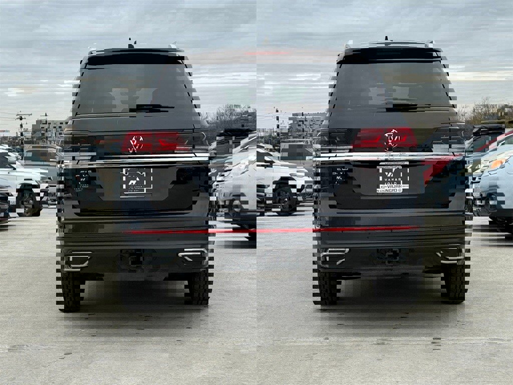 Used 2021 Volkswagen Atlas SEL w/ MDO Package (Bench Seat) image 8