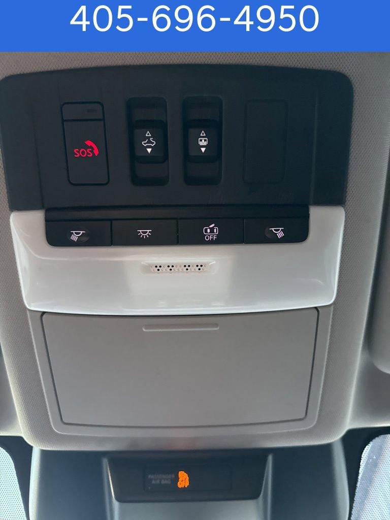 Used 2022 Nissan Rogue Platinum w/ Head-Up Display Package image 35