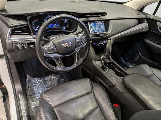 Used 2018 Cadillac XT5 Luxury w/ Driver Awareness Package image 10