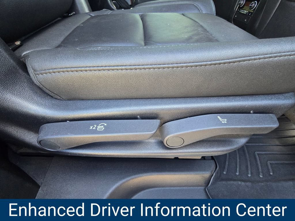Used 2022 Chevrolet Tahoe LT w/ Luxury Package AWD/4WD image 13