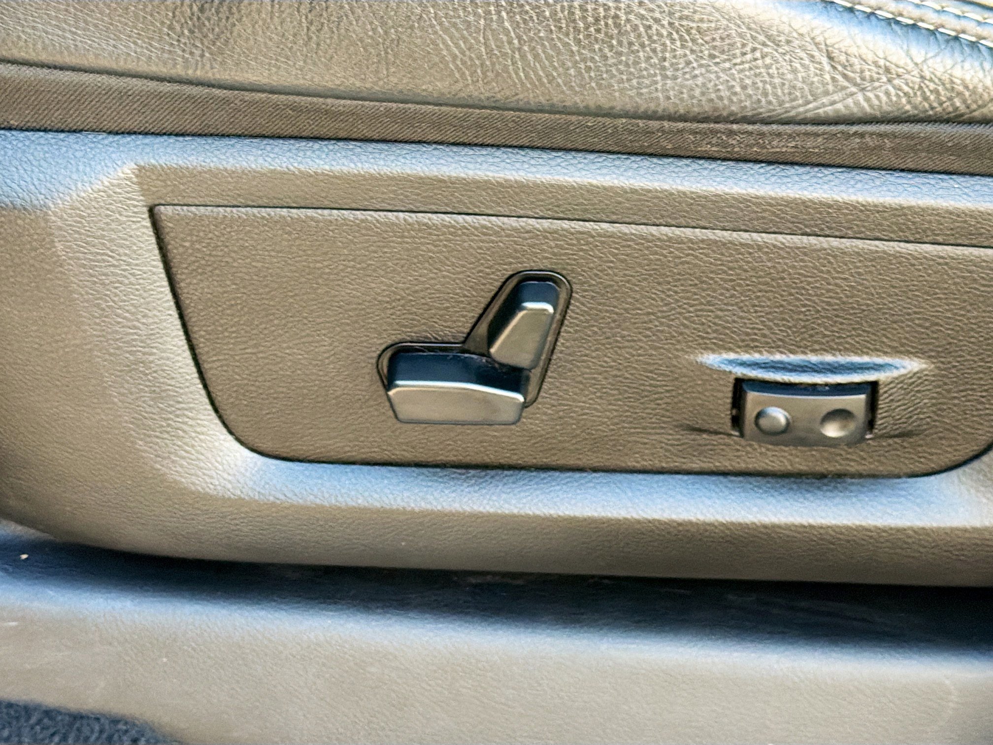 Used 2019 RAM 2500 Limited image 24