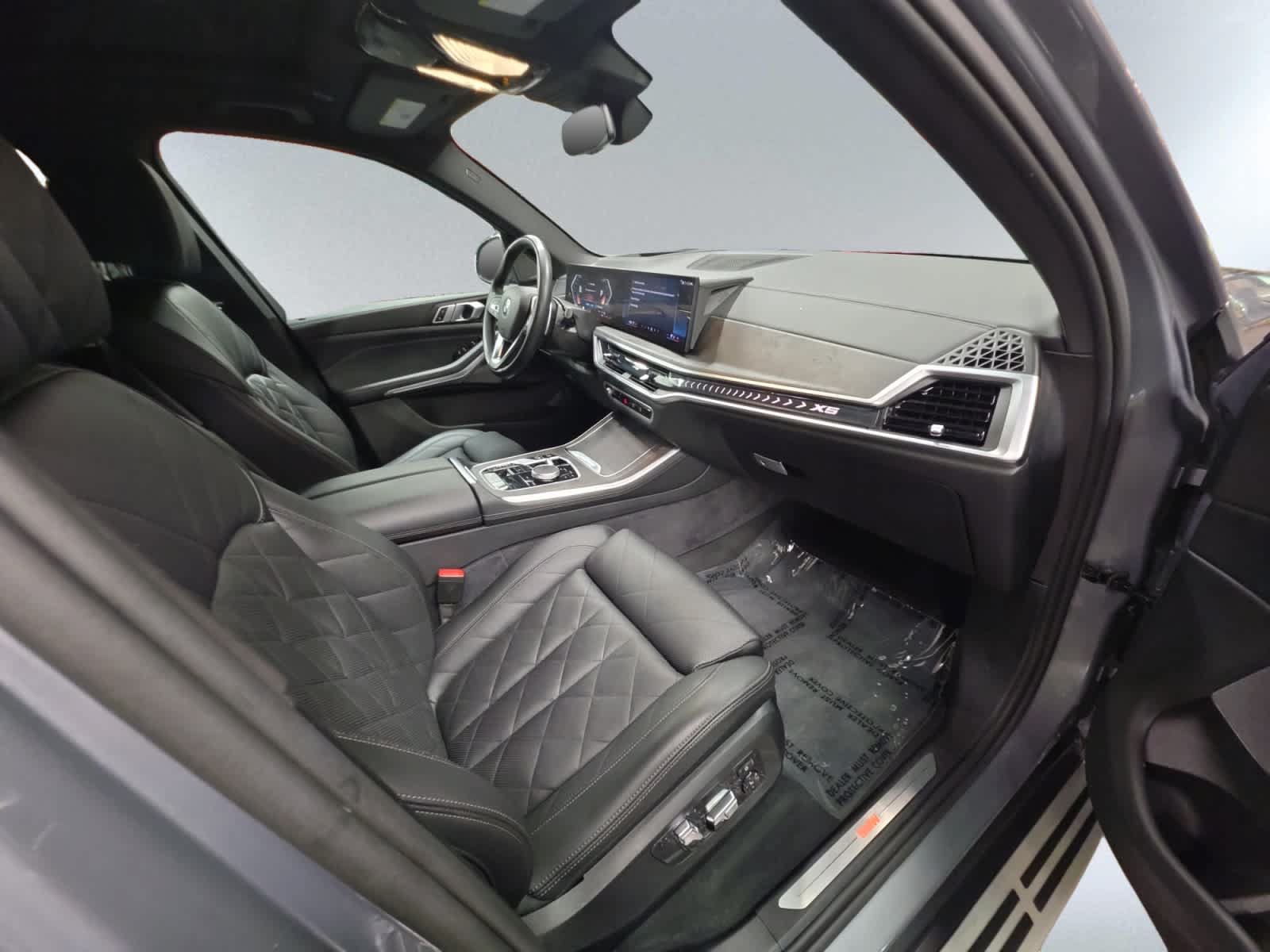 Used 2025 BMW X5 xDrive40i w/ Climate Comfort Package AWD/4WD image 20