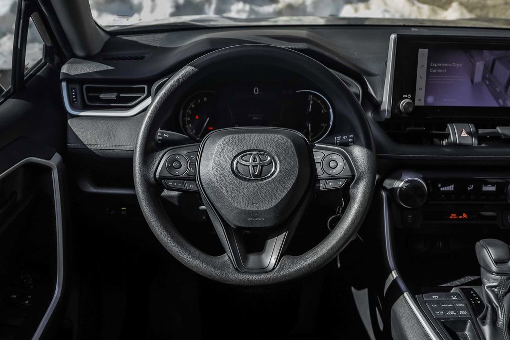Used 2024 Toyota RAV4 LE image 25