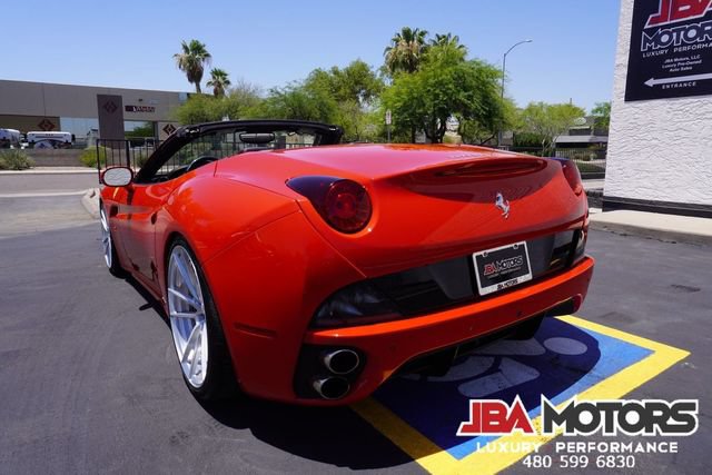 Used 2014 Ferrari California RWD image 75