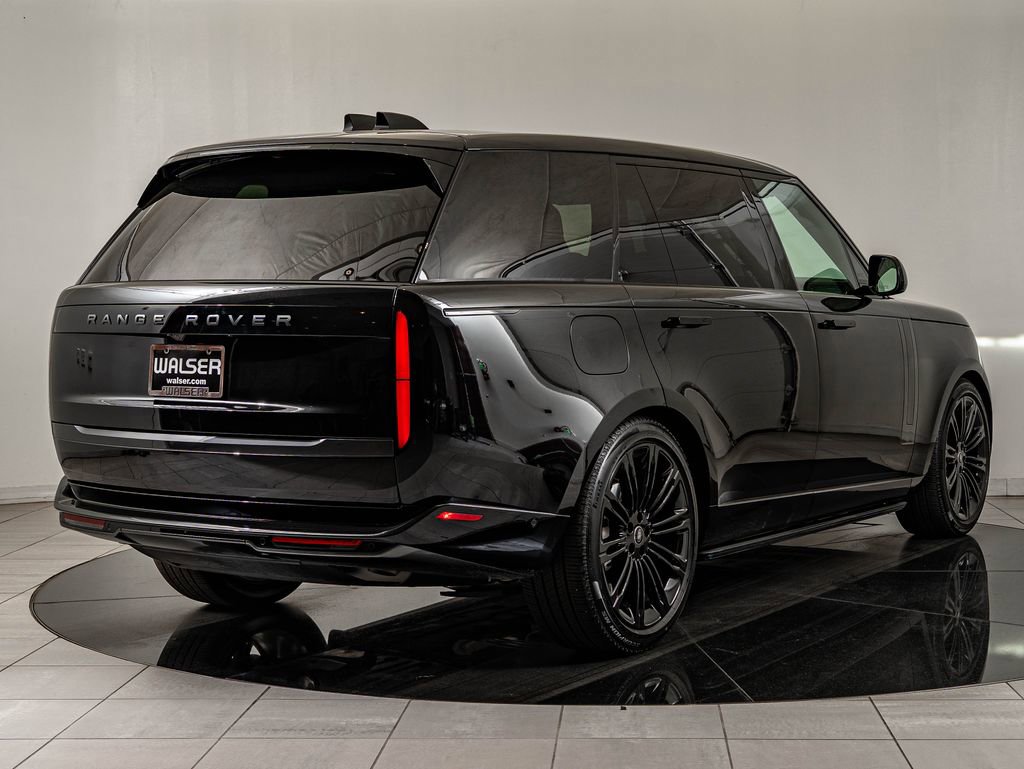 Certified 2025 Land Rover Range Rover Long Wheelbase SE AWD/4WD image 5