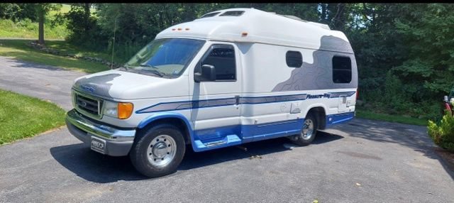 Used 2003 Ford E-350 and Econoline 350 Super Duty RWD image 29