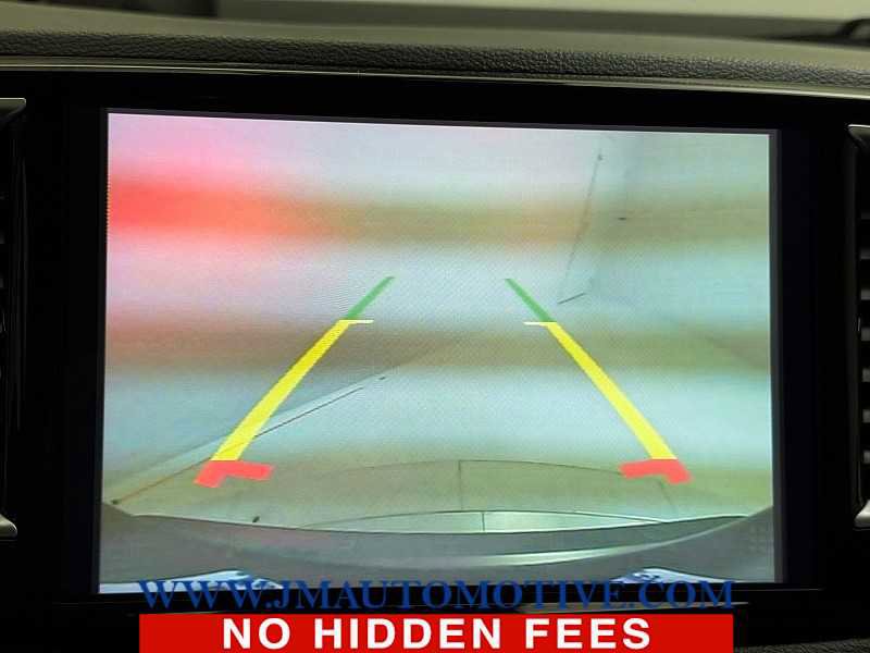 Used 2023 Chrysler Pacifica Limited image 34