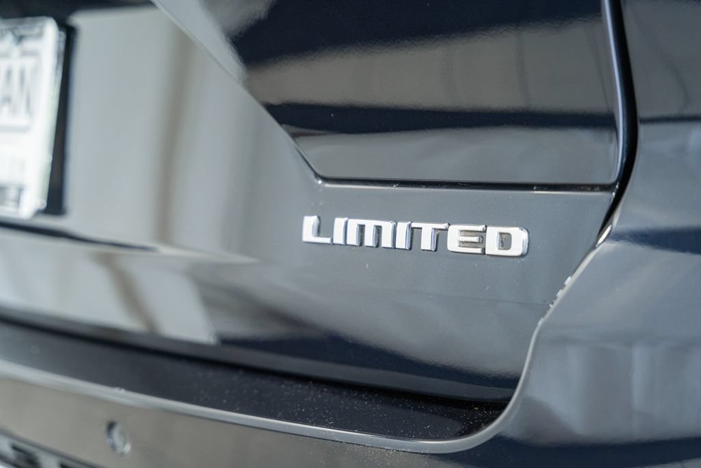 Certified 2023 Jeep Grand Cherokee Limited AWD/4WD image 7