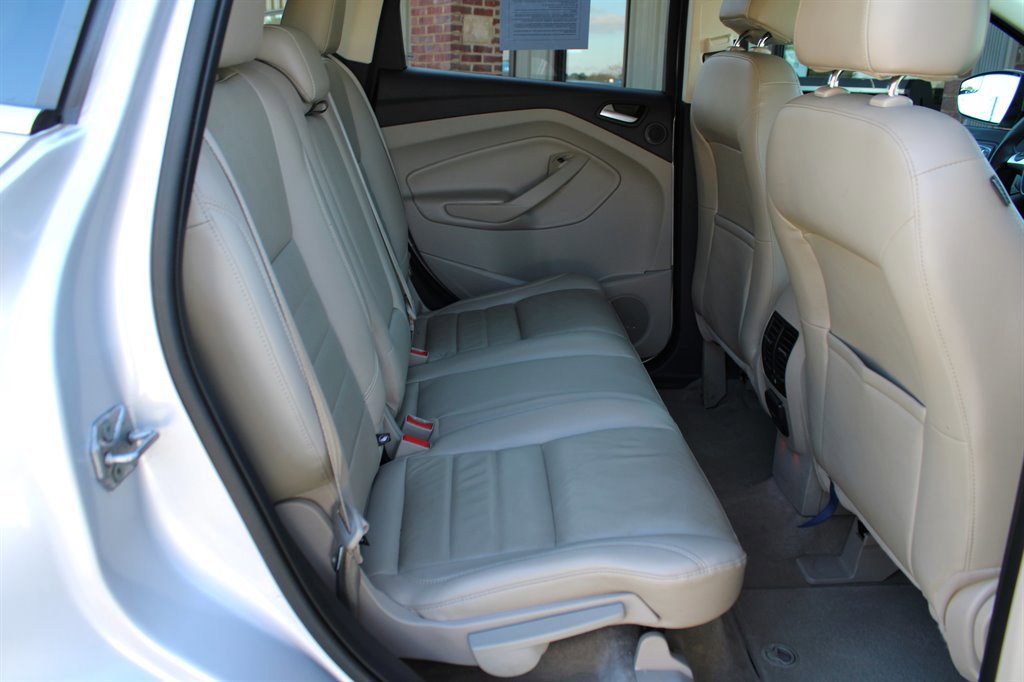 Used 2014 Ford Escape Titanium image 19