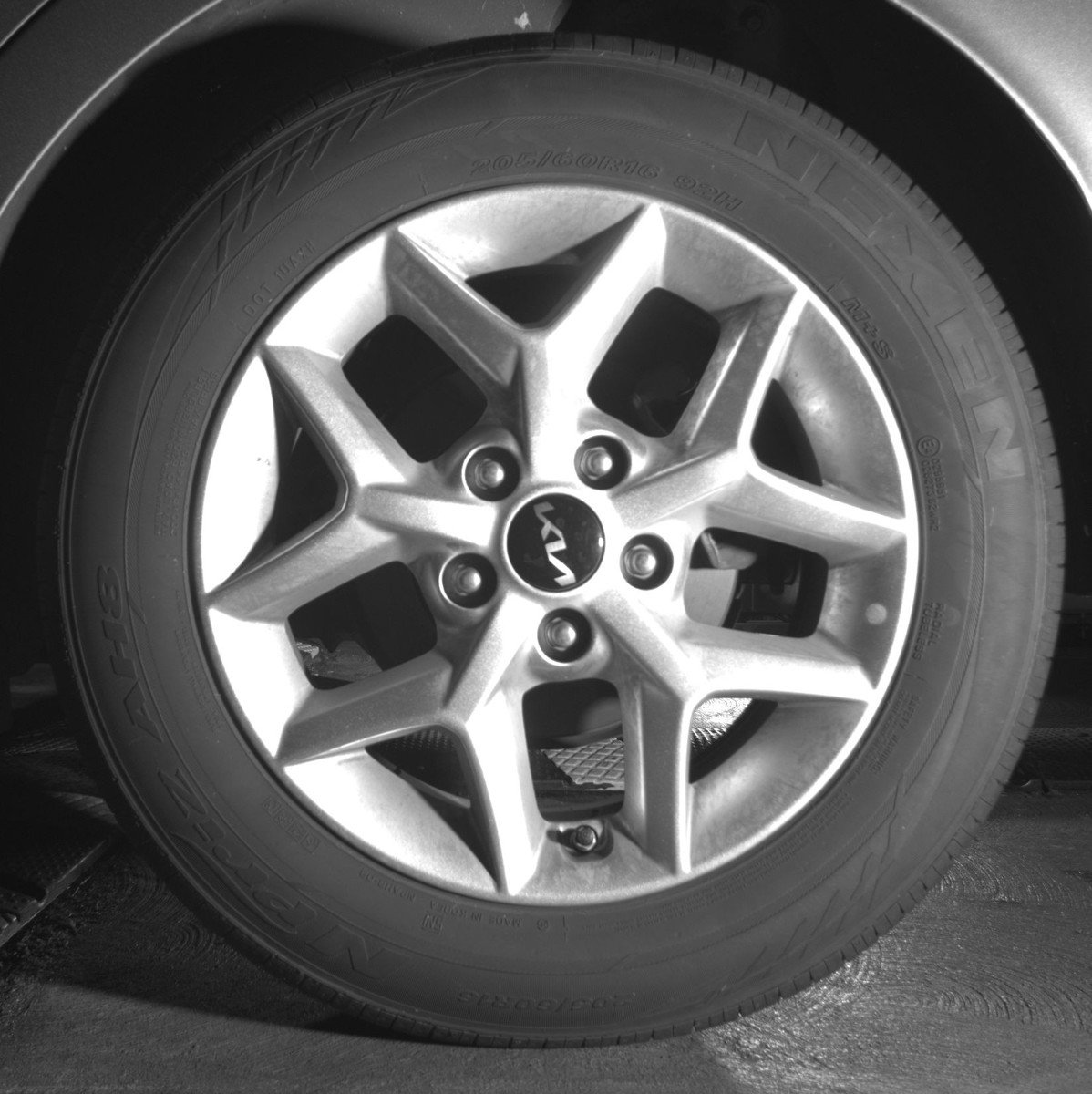 Used 2025 Kia Soul LX w/ LX Technology Package image 14