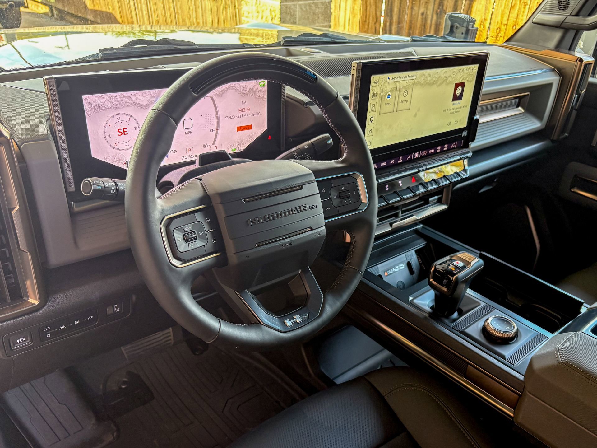 Used 2024 GMC Hummer EV 2X w/ Extreme Off-Road Package AWD/4WD image 18