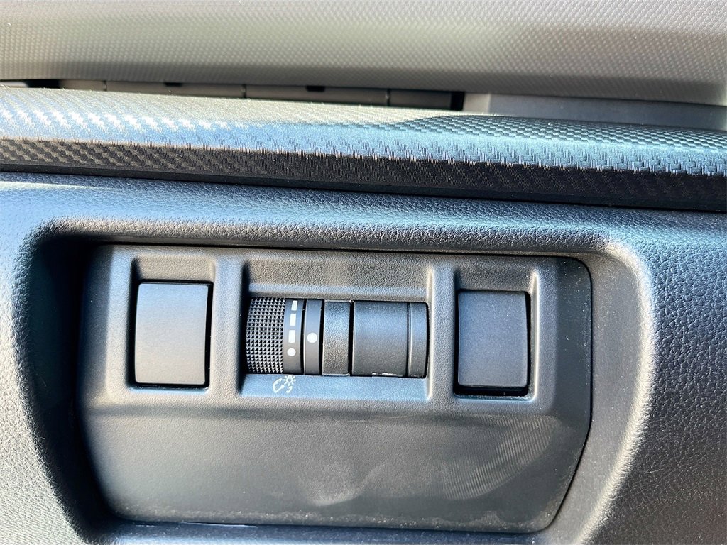 Used 2024 Subaru Crosstrek 2.5i Limited w/ Crosstrek Mirror Package image 10