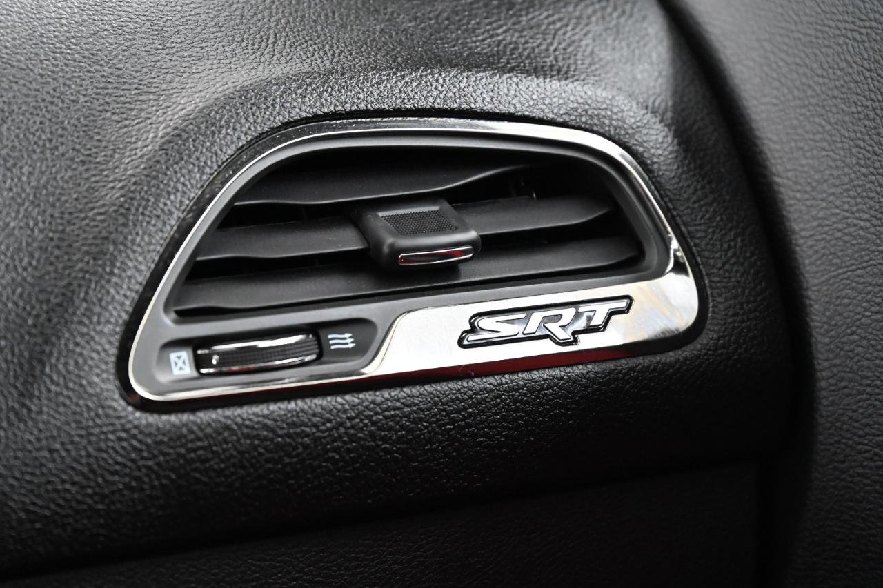 Used 2016 Dodge Challenger SRT Hellcat RWD image 40