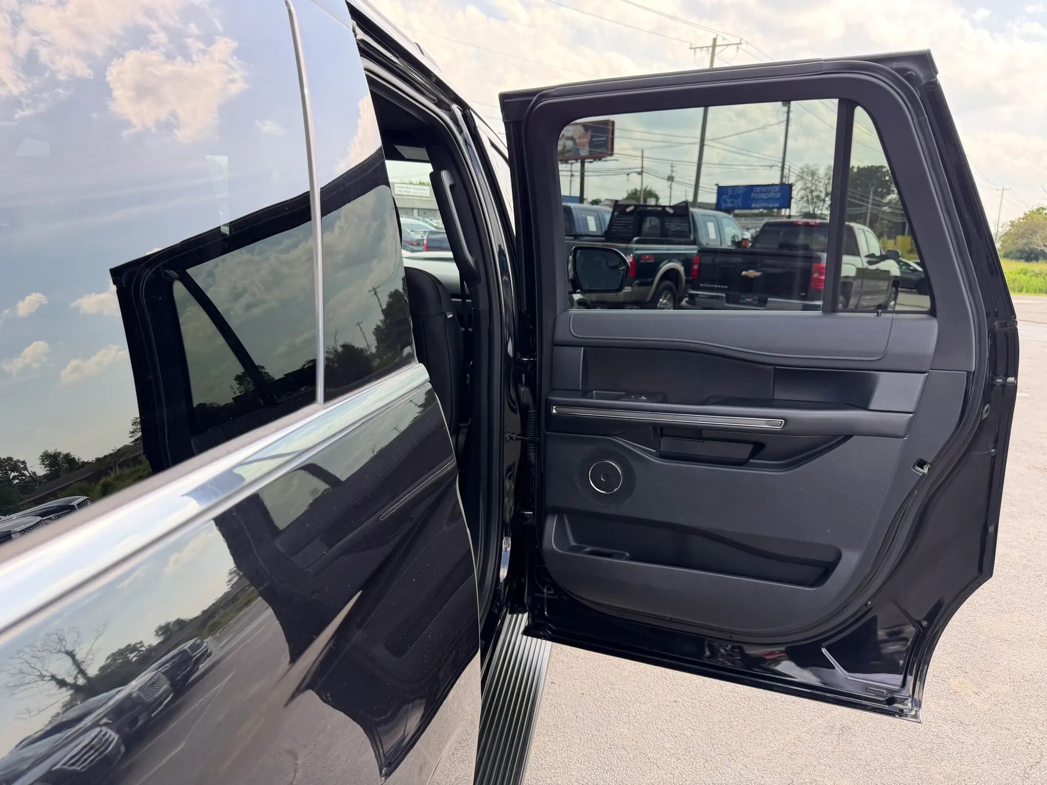 Used 2019 Ford Expedition Max XLT AWD/4WD image 45