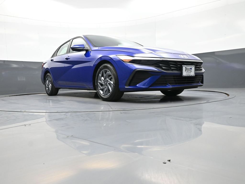 Certified 2024 Hyundai Elantra SEL FWD image 27