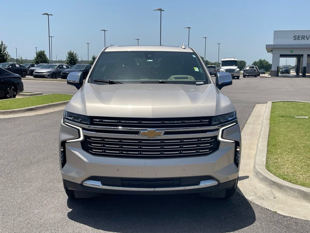 Used 2021 Chevrolet Tahoe Premier w/ Premium Package RWD image 2