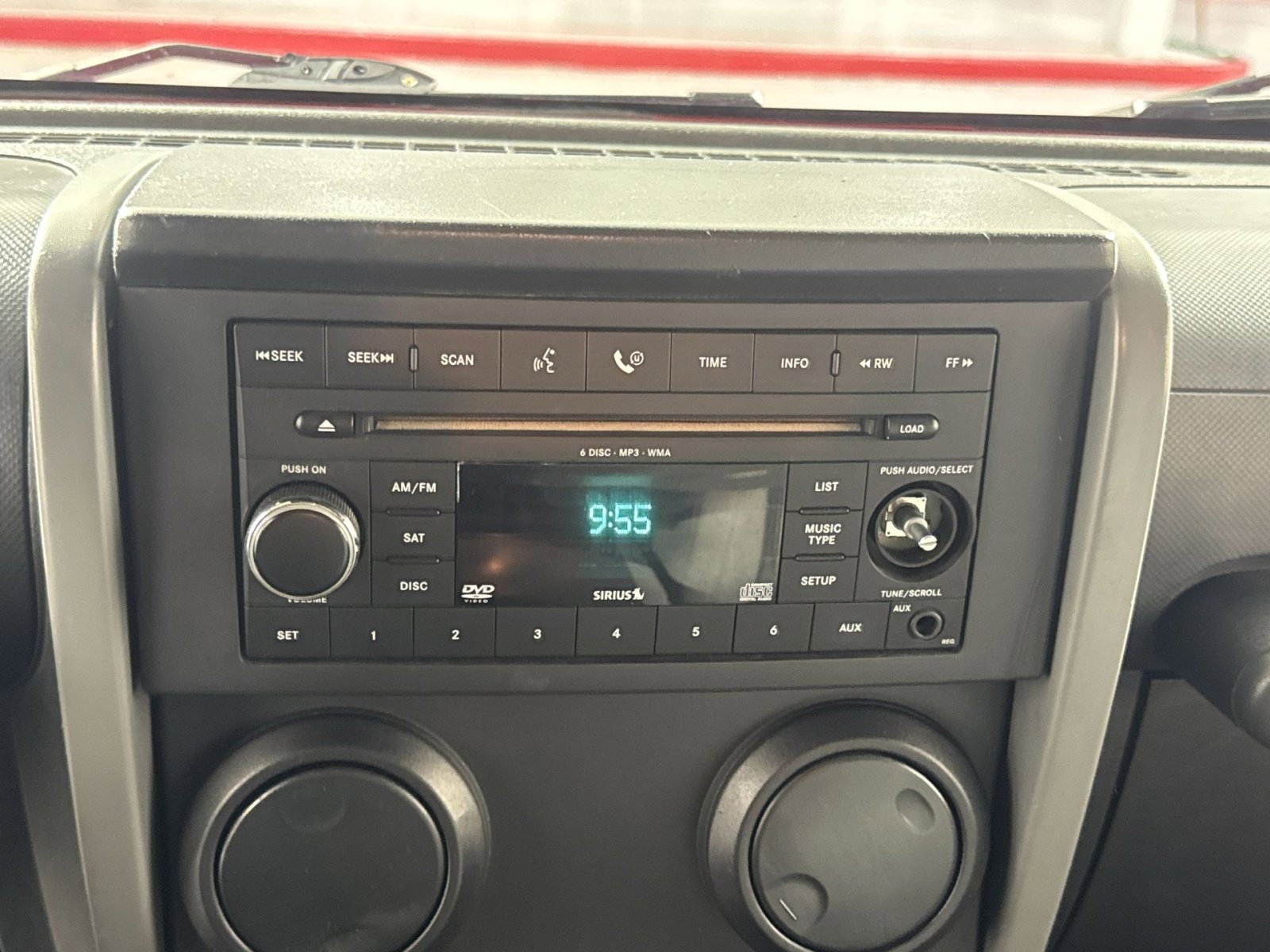 Used 2007 Jeep Wrangler Unlimited Rubicon image 18