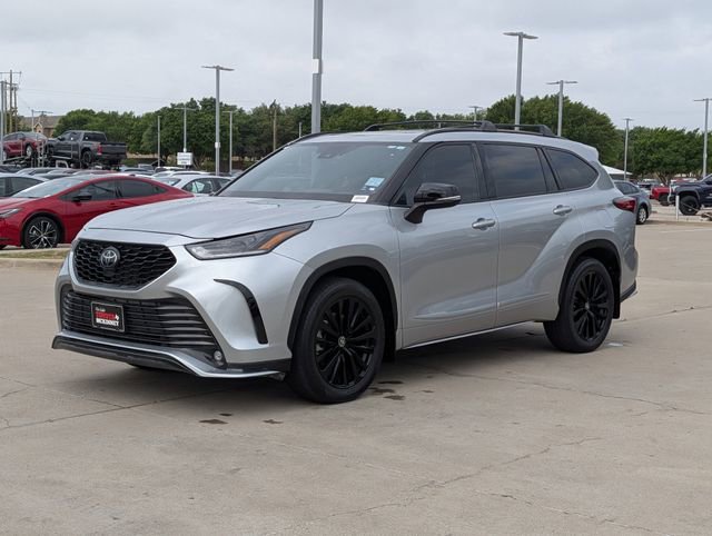 Used 2023 Toyota Highlander XSE image 9