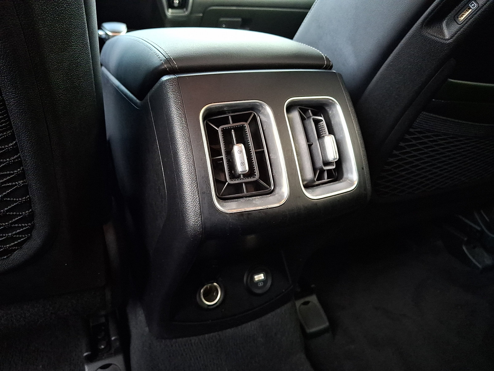 Used 2022 Kia Sorento S AWD/4WD image 11
