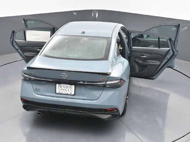 New 2026 Nissan Sentra SR w/ Floor Mat Package FWD image 47