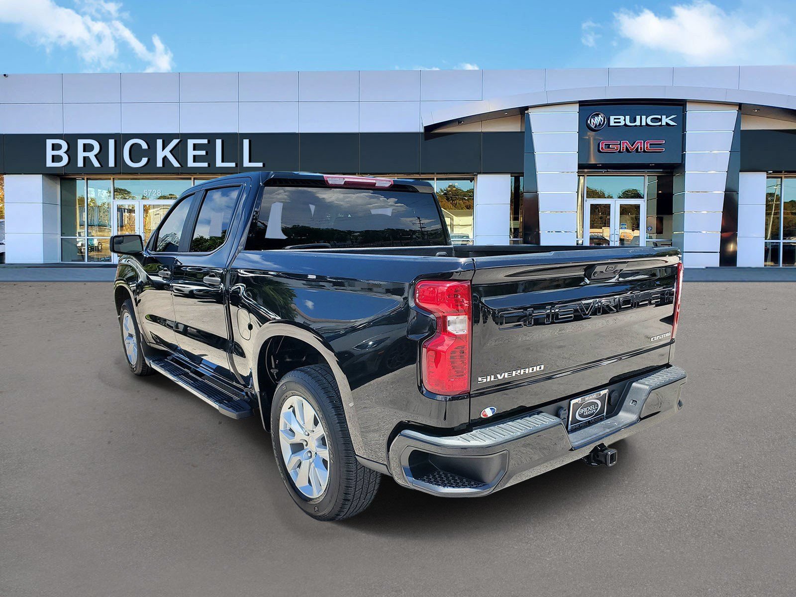 Used 2022 Chevrolet Silverado 1500 Custom RWD image 4