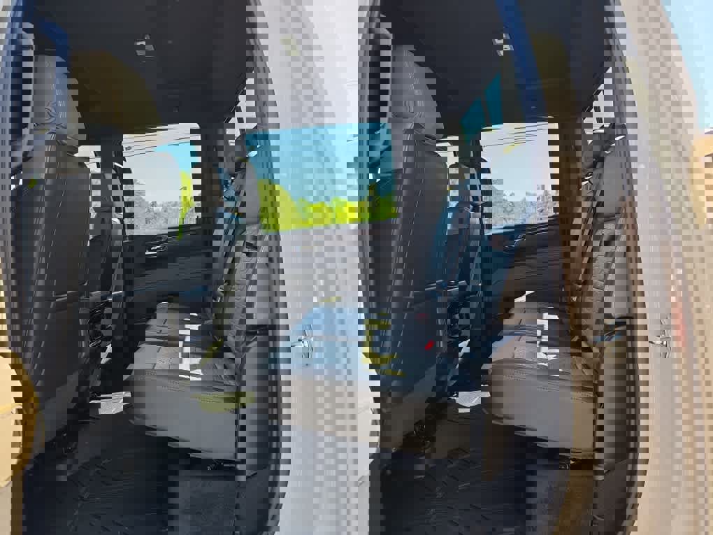 Used 2026 Chevrolet Silverado 2500 ZR2 w/ LPO, Dark Essentials Package image 34