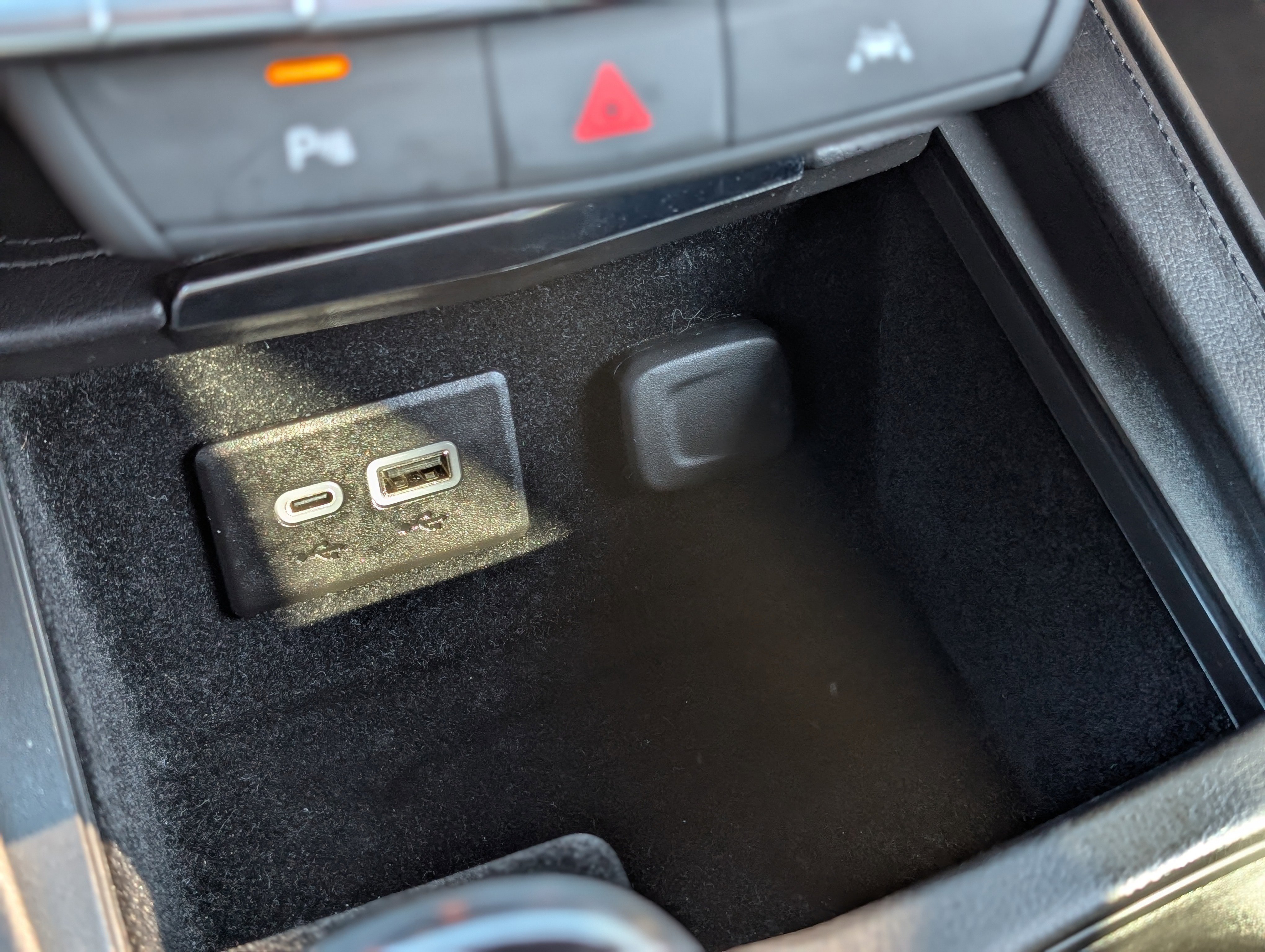 Used 2024 Cadillac XT4 Premium Luxury image 23