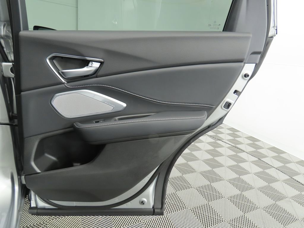 Used 2025 Acura RDX w/ Technology Package image 30