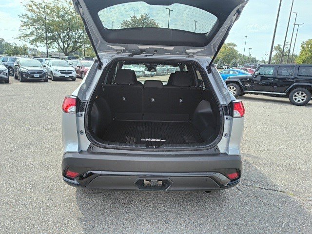 Used 2024 Toyota Corolla Cross SE image 14