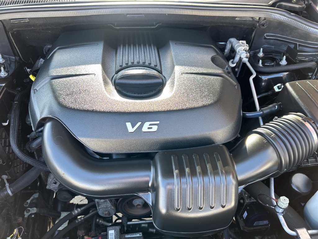 Used 2015 Jeep Grand Cherokee Limited AWD/4WD image 22