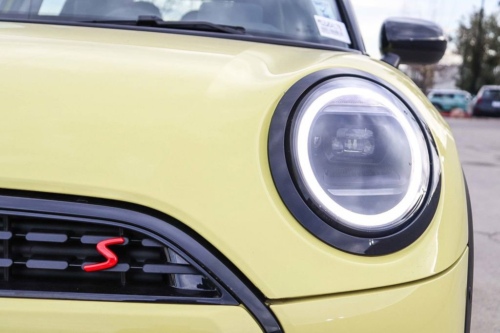 Used 2025 MINI Cooper S image 8