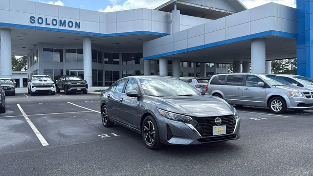Used 2024 Nissan Sentra SV FWD image 1