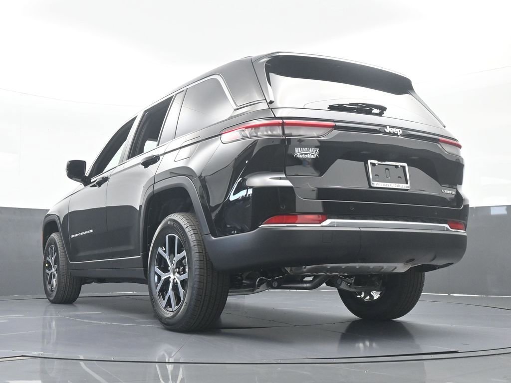 Used 2025 Jeep Grand Cherokee Limited image 47