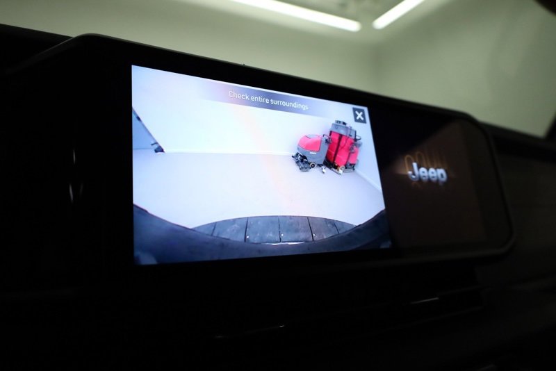 Used 2024 Jeep Wrangler Unlimited image 20