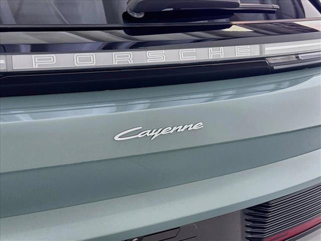 New 2026 Porsche Cayenne Electric AWD/4WD image 26