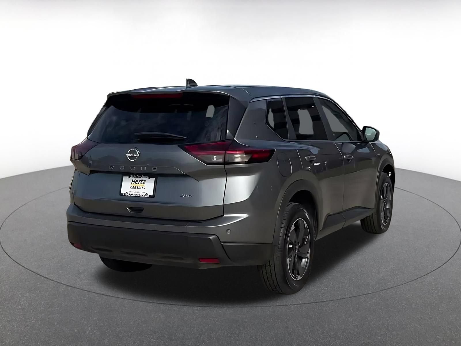 Used 2025 Nissan Rogue SV AWD/4WD image 12