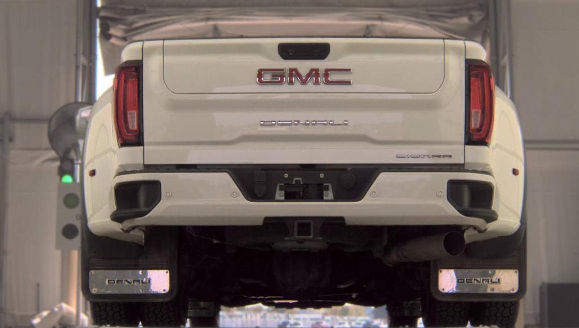 Used 2020 GMC Sierra 3500 Denali w/ Denali Ultimate Package AWD/4WD image 7