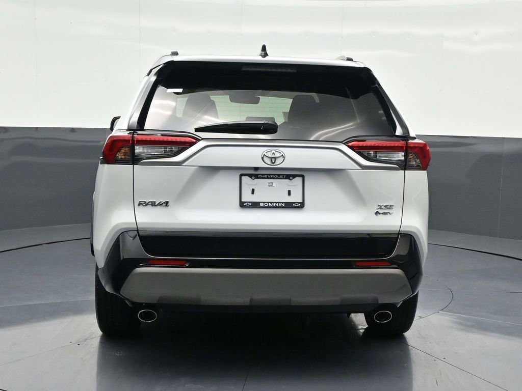 Used 2025 Toyota RAV4 XSE image 4