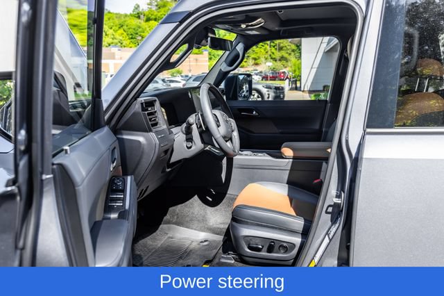 Used 2026 Lexus GX 550 w/ Accessory Package (2T) AWD/4WD image 29