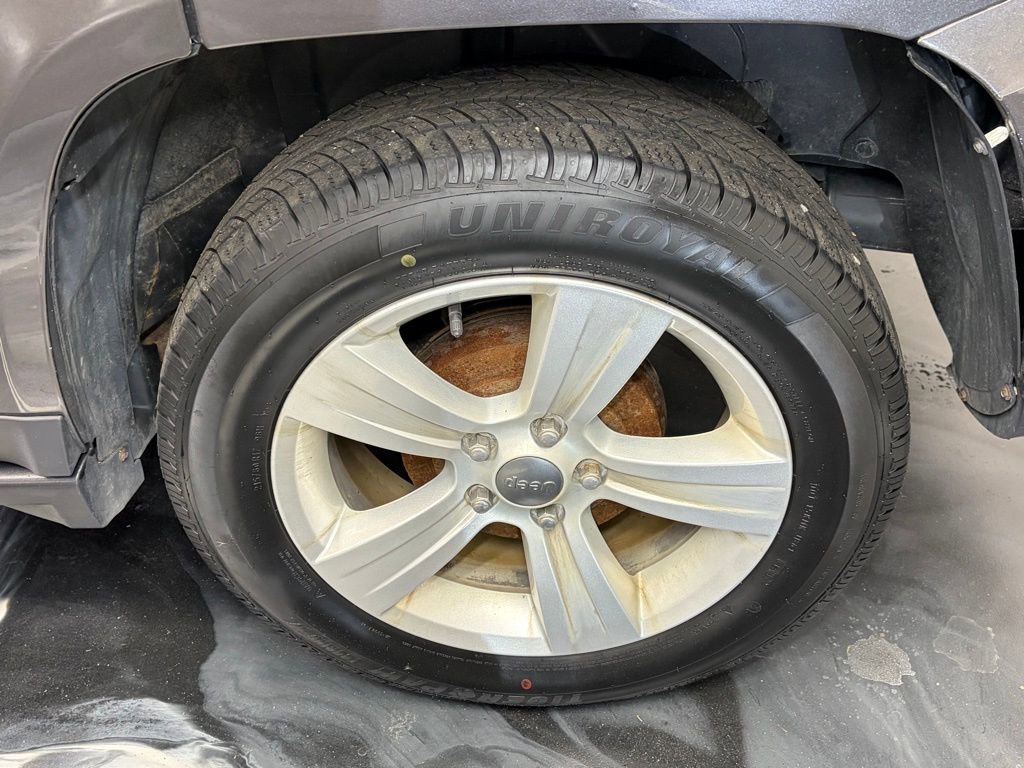 Used 2016 Jeep Compass Sport w/ Power Value Group image 21